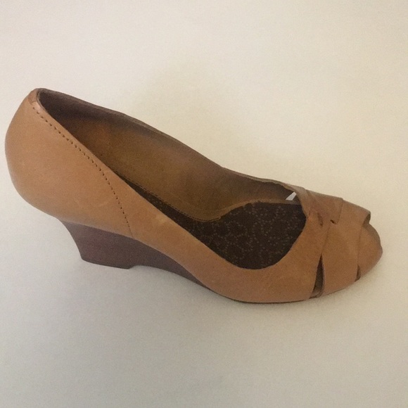 NWOT Kenneth Cole Reaction leather wedge shoe - Picture 8 of 12